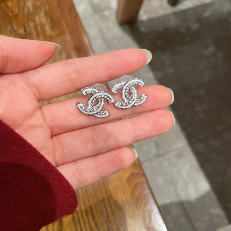 WrinkleFree Chanel Earrings 224127