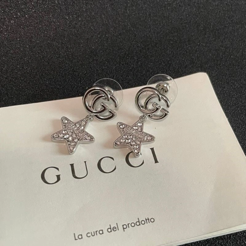 Chanel Earrings Comfortable 224116