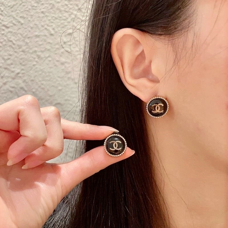 Chanel Earrings FreshLook 224098