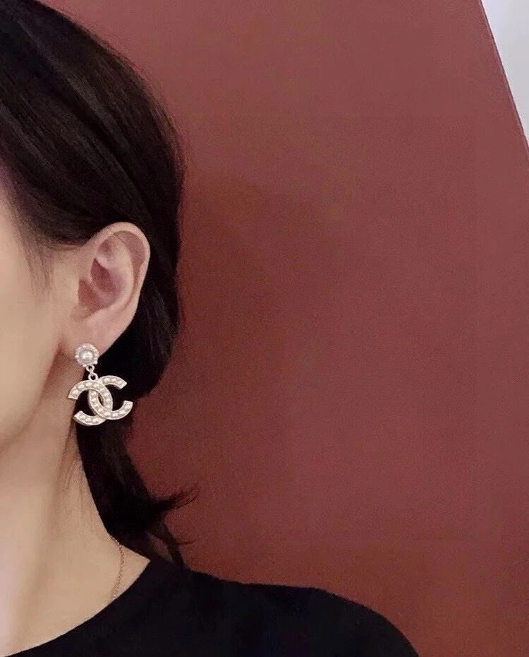 Chanel Earrings WrinkleFree 224083