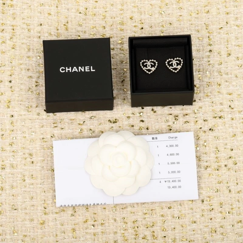 Chanel Earrings SmoothTexture 224080