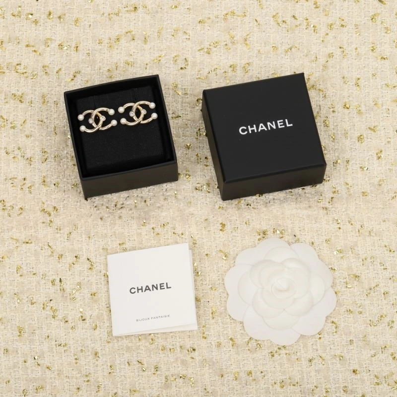 Durable Chanel Earrings 224085