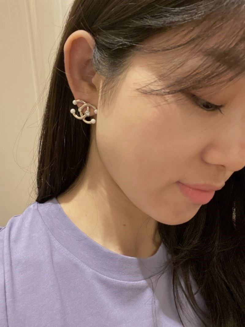 Durable Chanel Earrings 224085