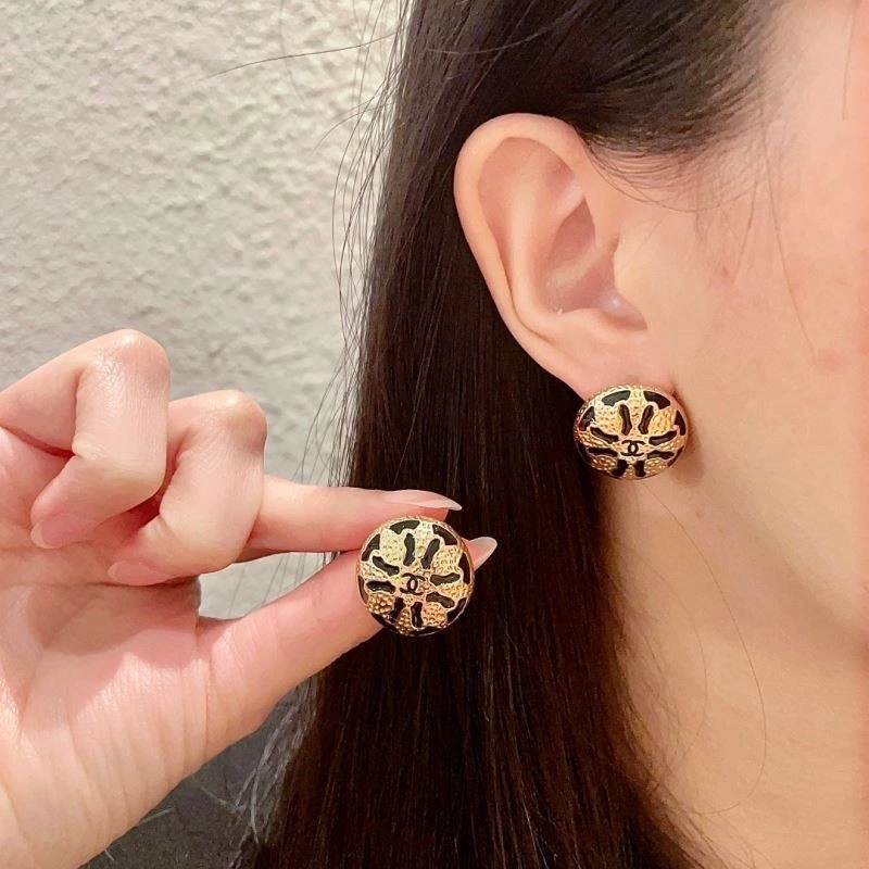 Chanel Earrings Sporty 224075