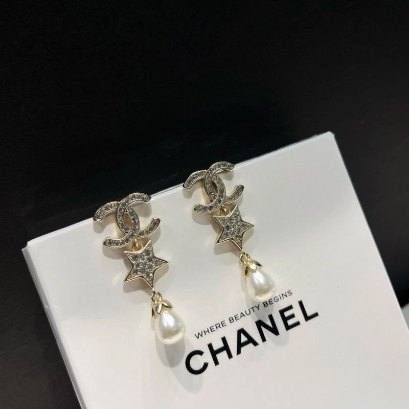 Chanel Earrings Supportive 224056