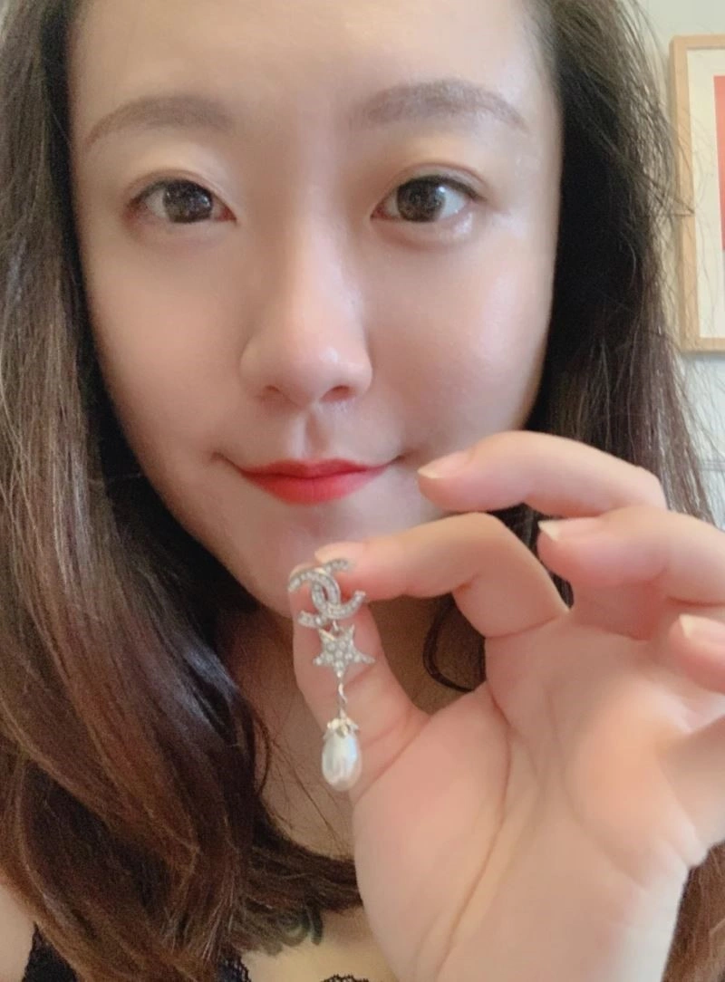 Chanel Earrings Supportive 224056
