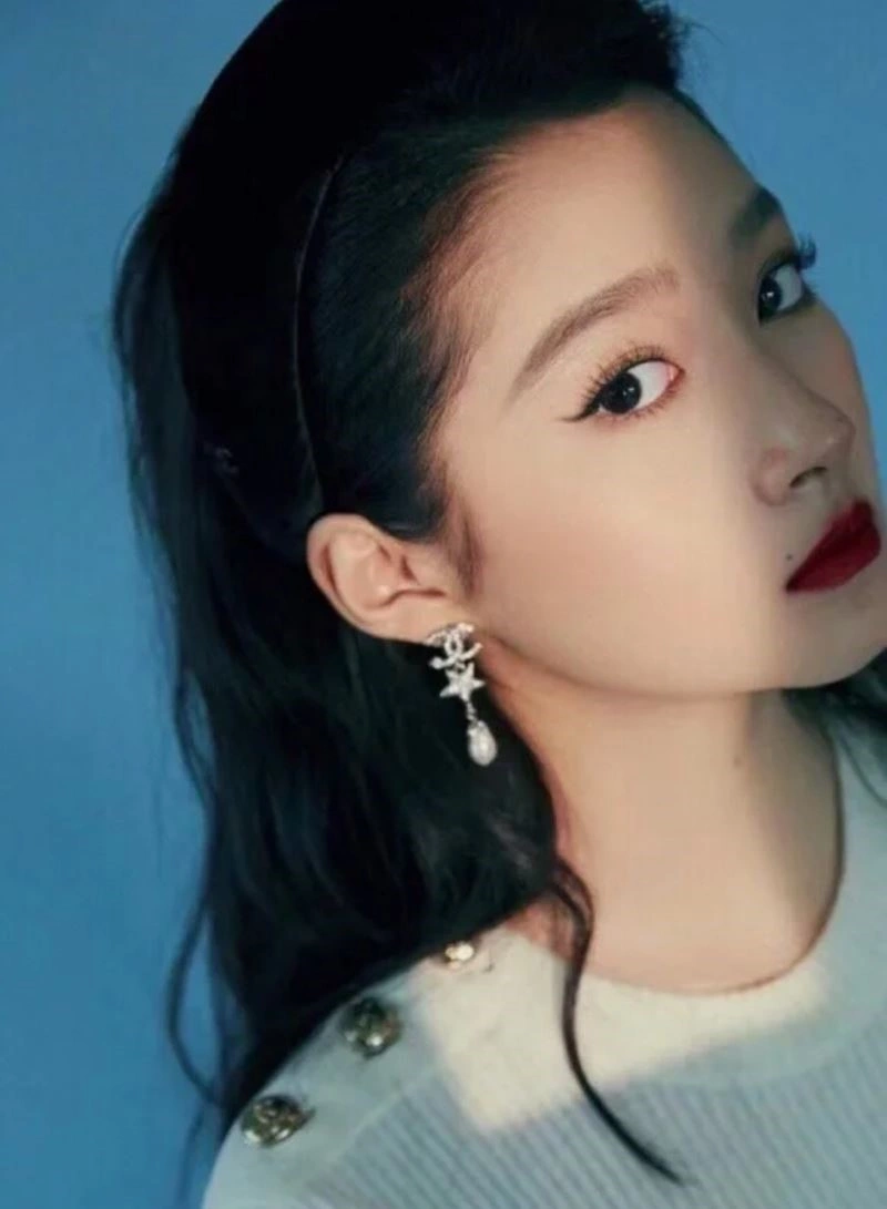 Chanel Earrings Supportive 224056