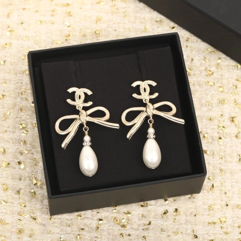 Comfortable Chanel Earrings 224094