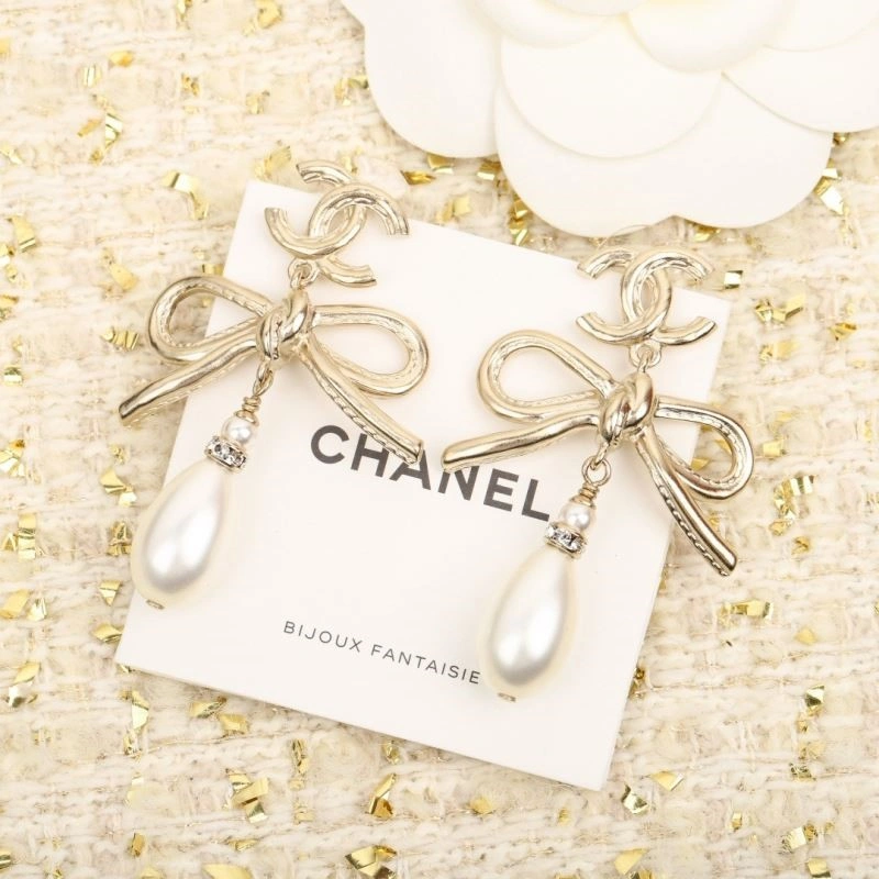Comfortable Chanel Earrings 224094