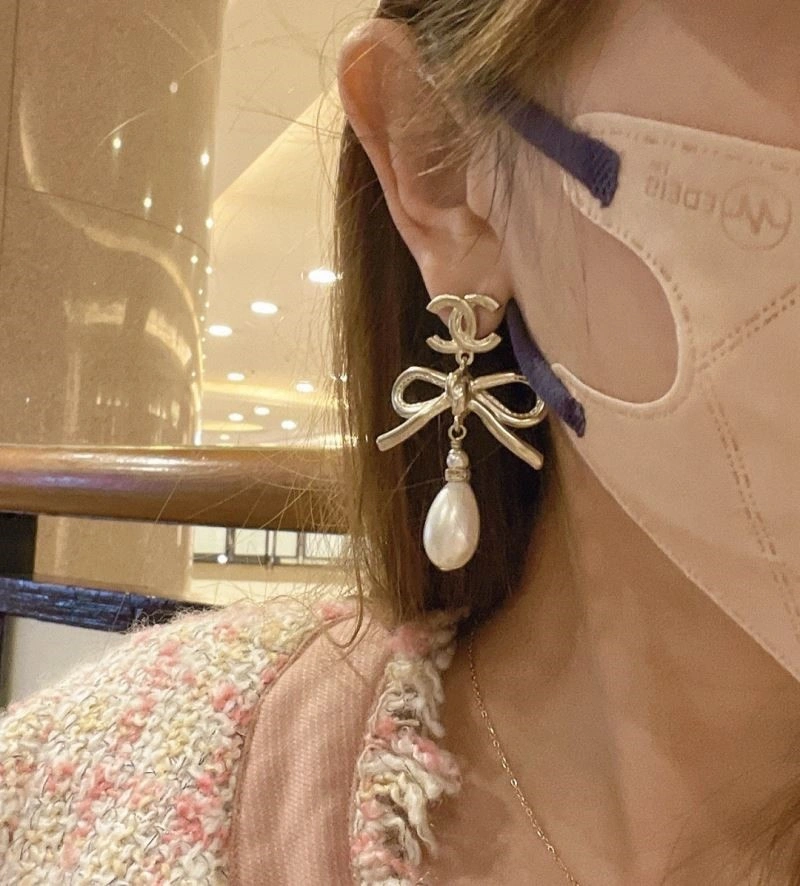 Comfortable Chanel Earrings 224094