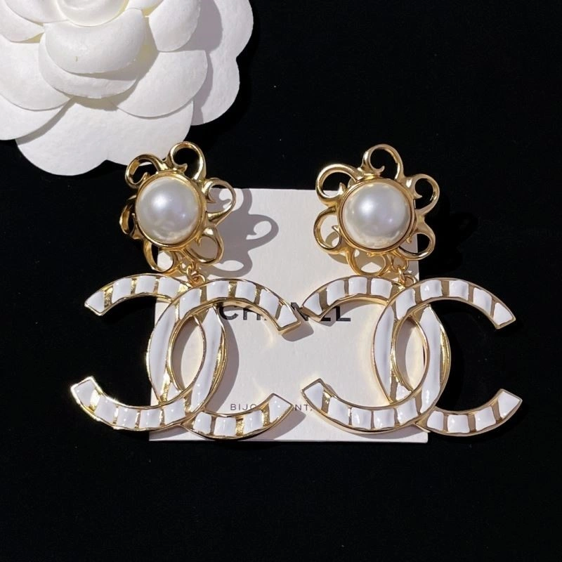 MoistureWicking Chanel Earrings 224043