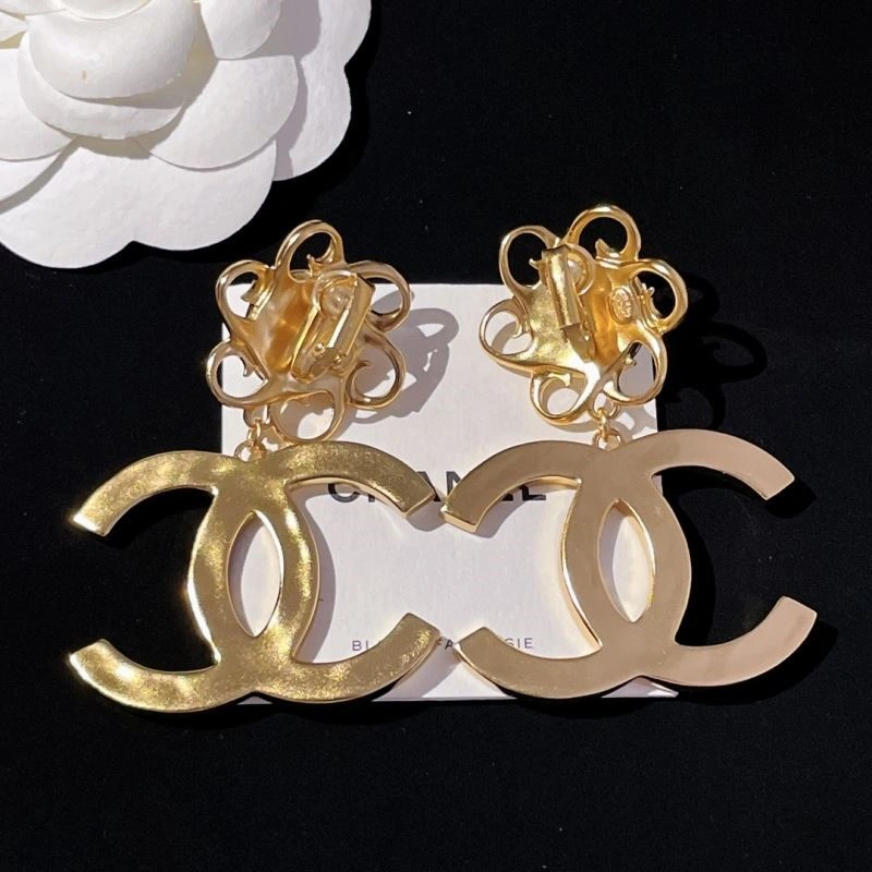 MoistureWicking Chanel Earrings 224043