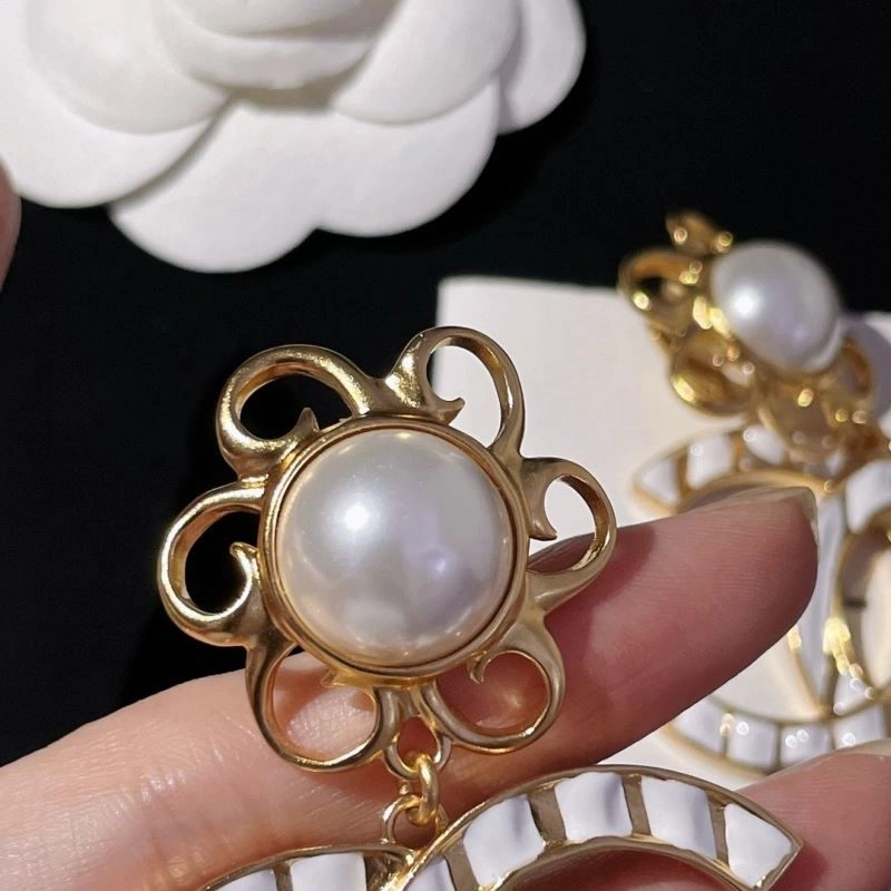 MoistureWicking Chanel Earrings 224043