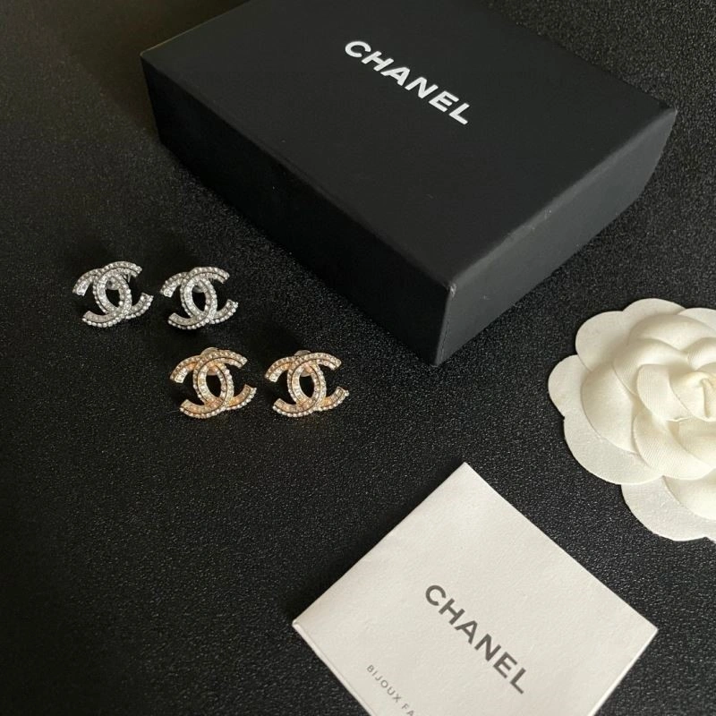 Chanel Earrings Practical 224020