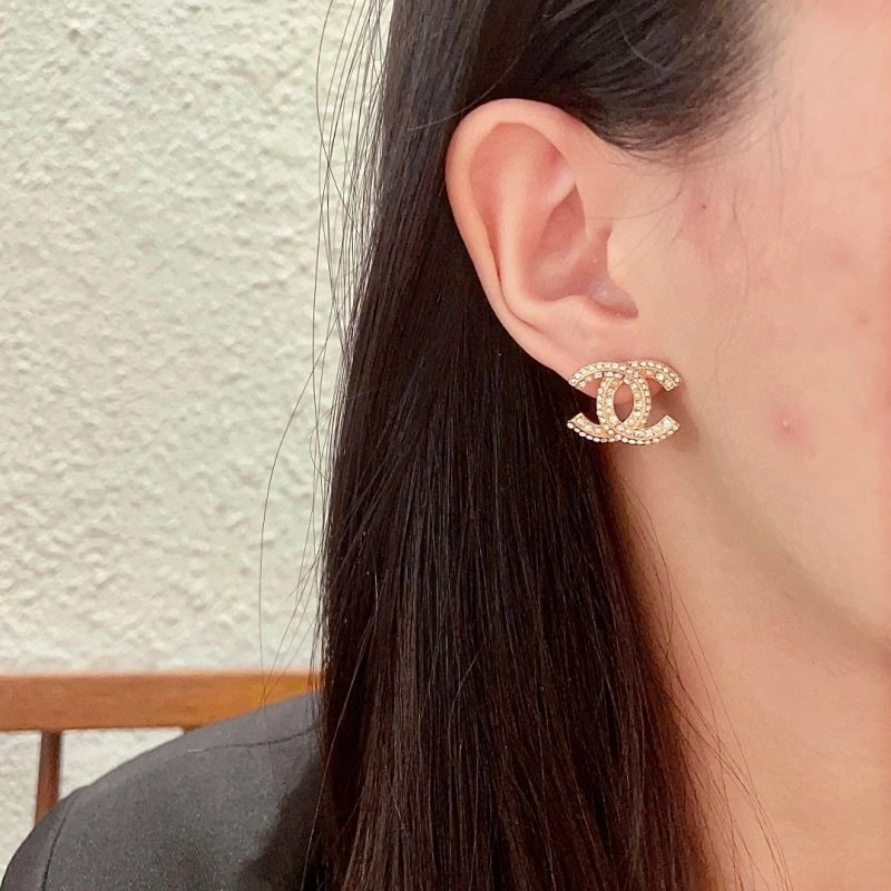 RelaxedFit Chanel Earrings 224023