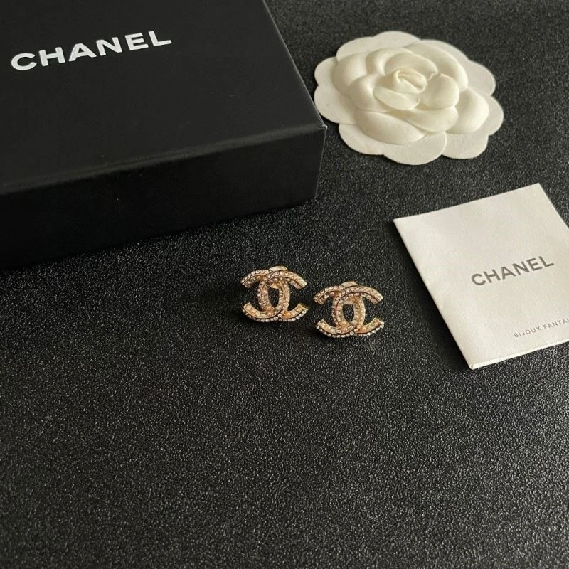 RelaxedFit Chanel Earrings 224023
