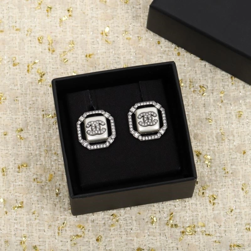 Bright Chanel Earrings 224010