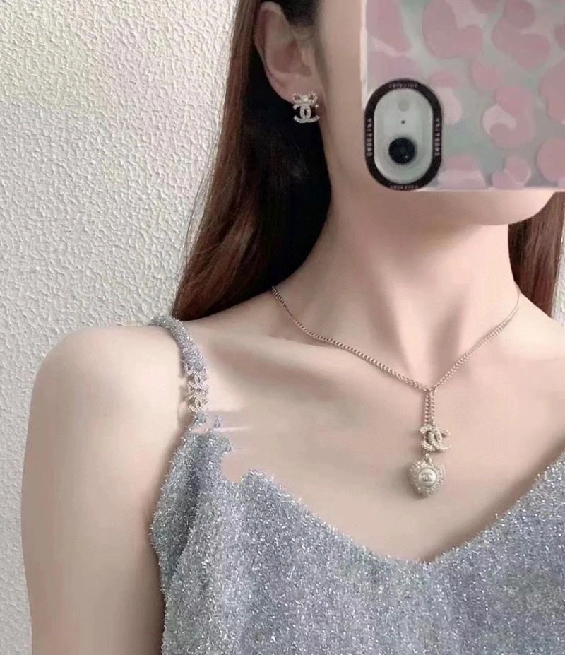 Chanel Earrings WellDesigned 224062