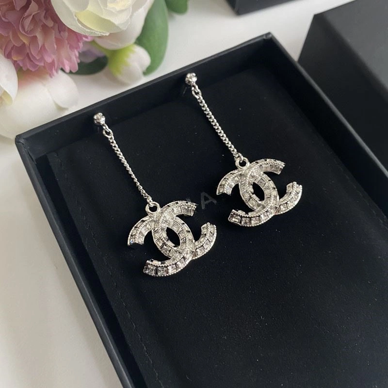 Comfortable Chanel Earrings 224007