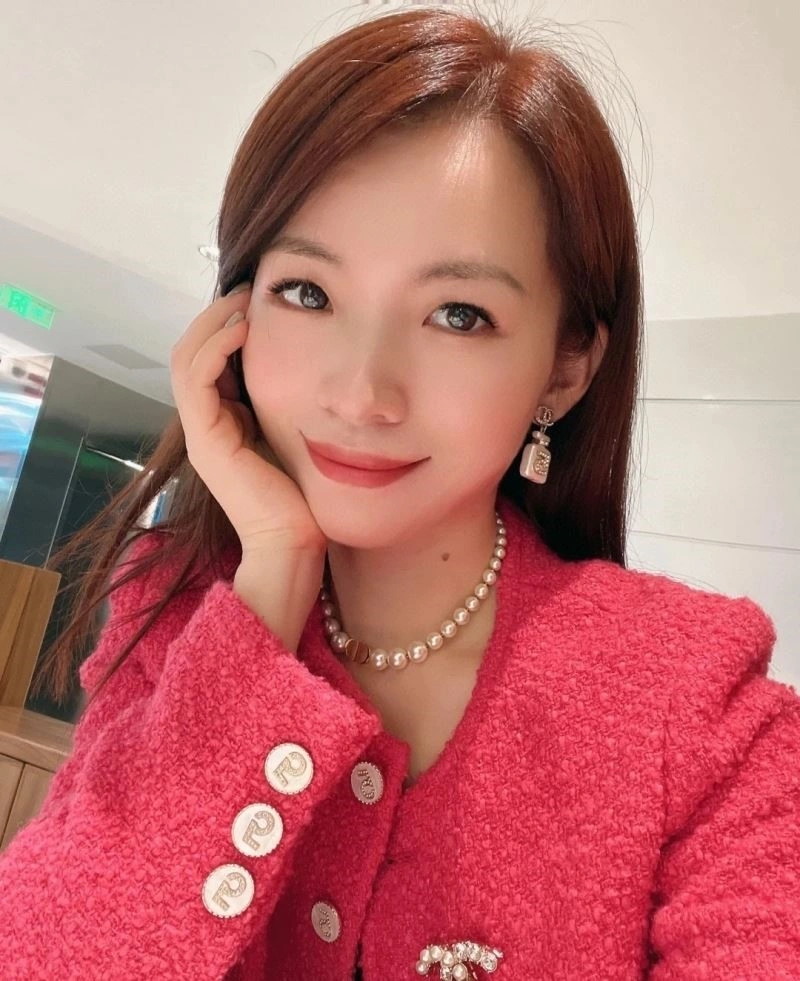 Chanel Earrings Packable 223979