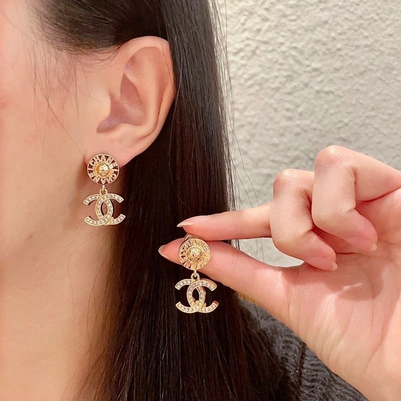 WellDesigned Chanel Earrings 223958
