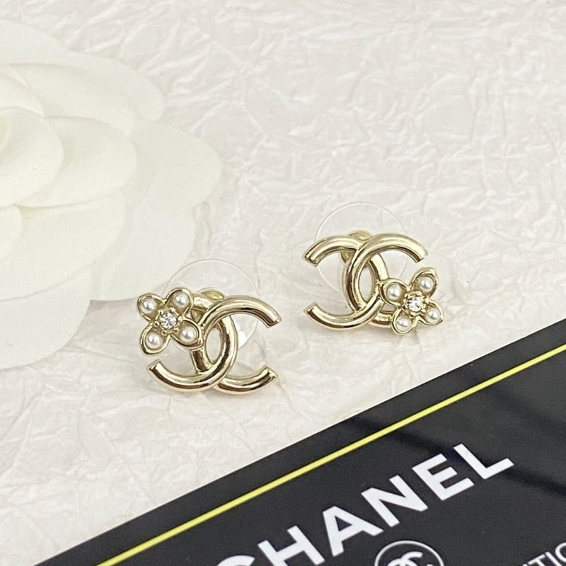 Reliable Chanel Earrings 223938