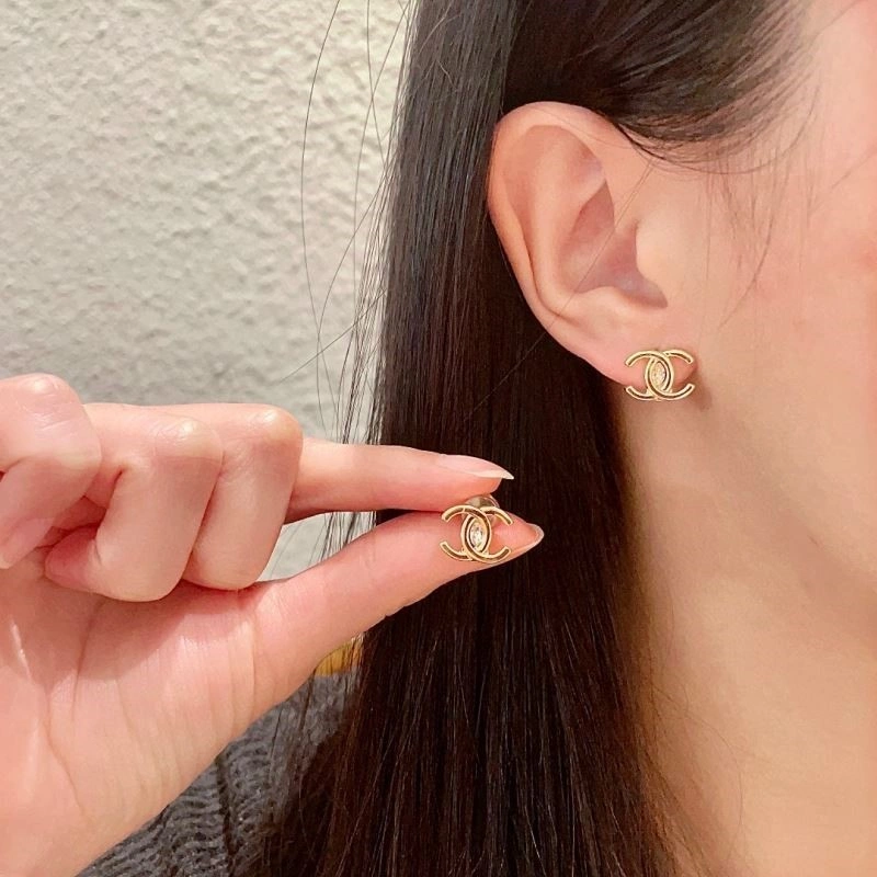 Chanel Earrings Sleek 223944