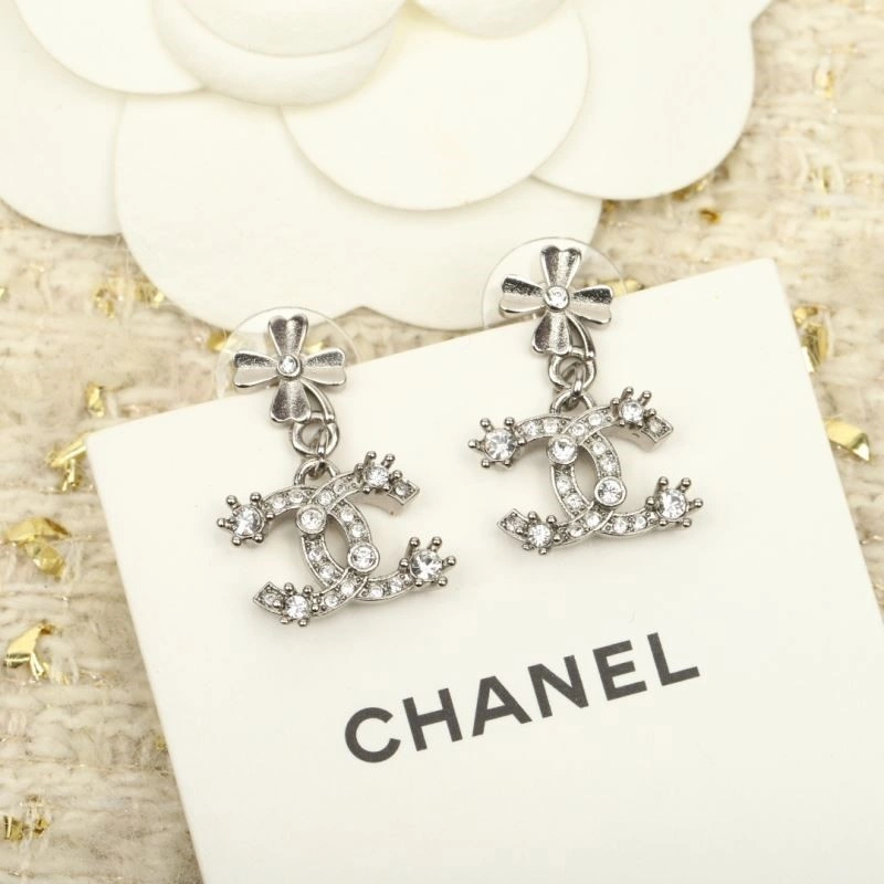 Chanel Earrings EyeCatching 223933