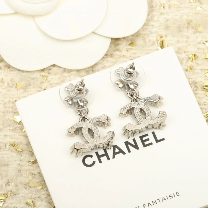Chanel Earrings EyeCatching 223933
