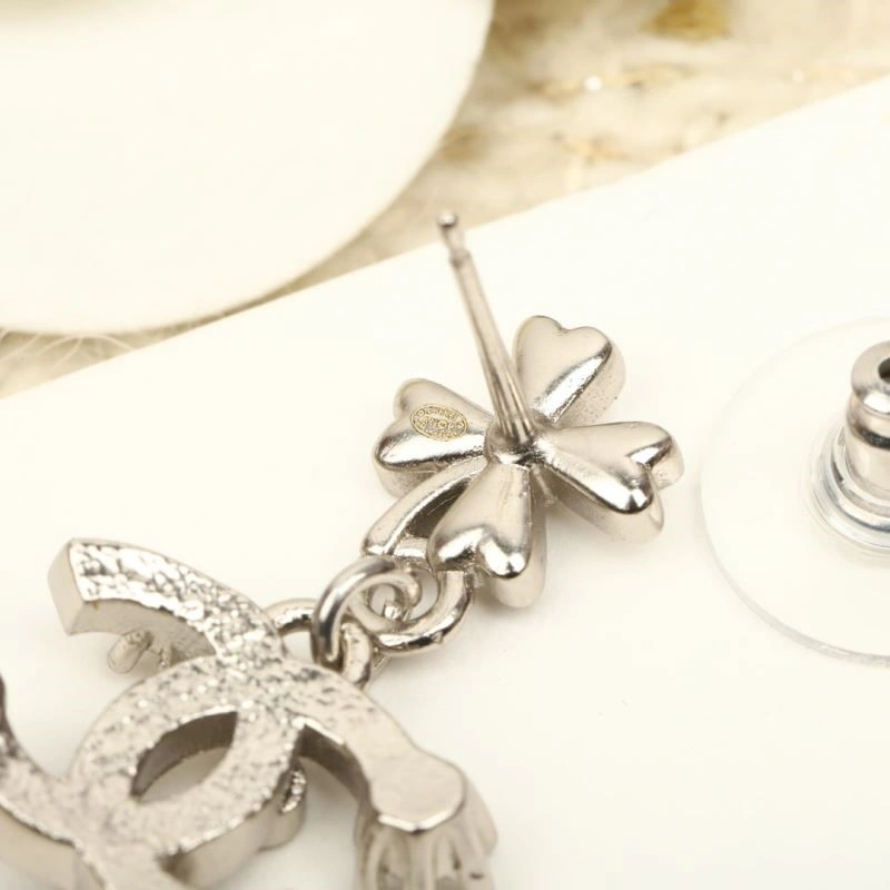 Chanel Earrings EyeCatching 223933