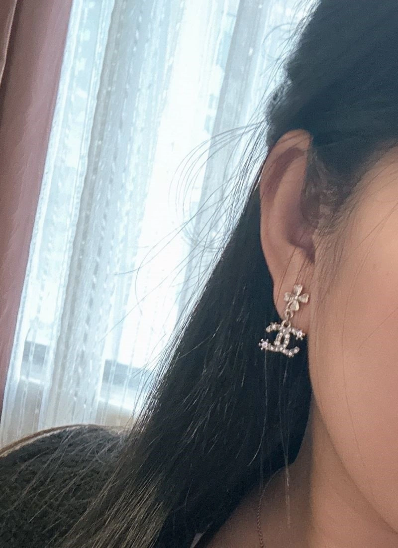 Chanel Earrings EyeCatching 223933