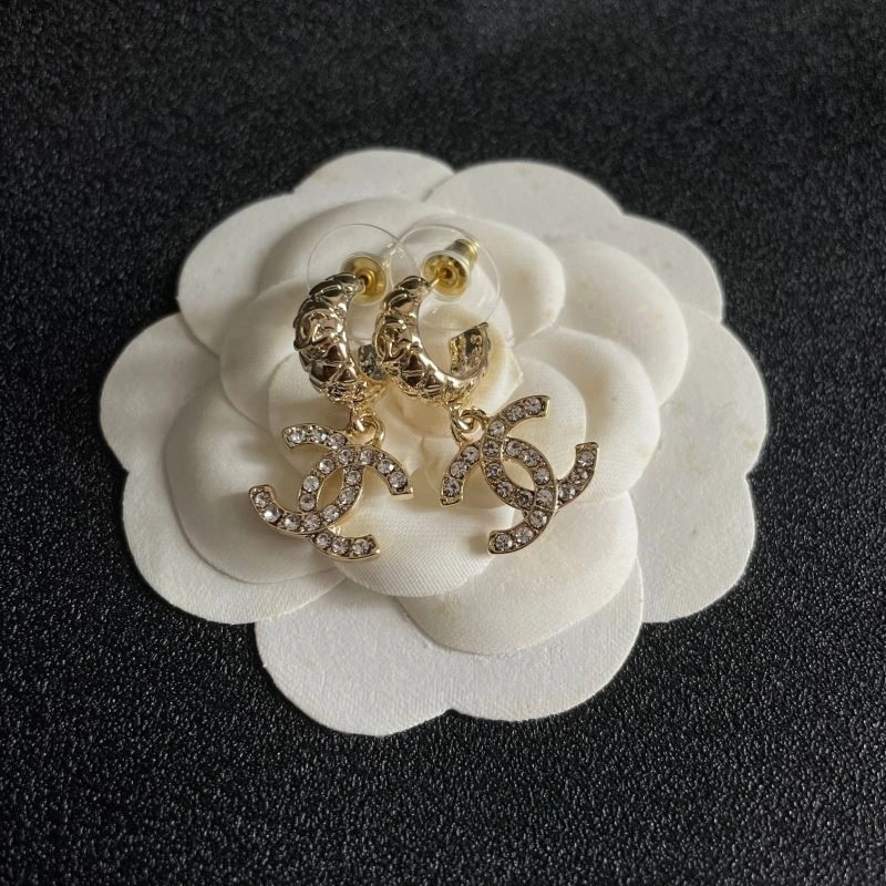 Supportive Chanel Earrings 223921