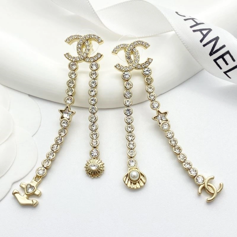 Chanel Earrings Supportive 223920