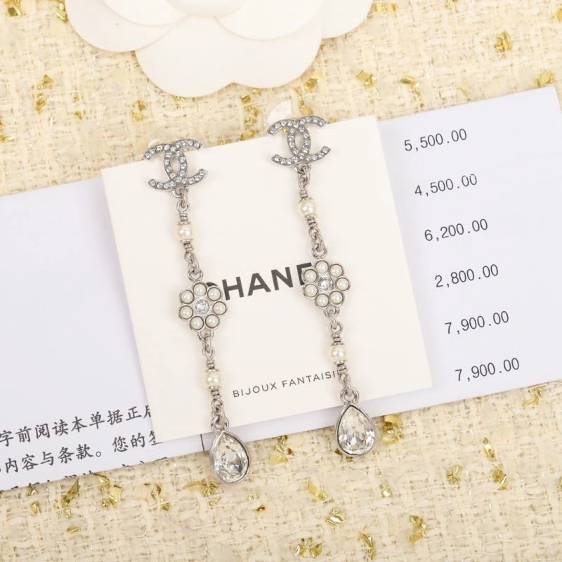 Lightweight Chanel Earrings 223896