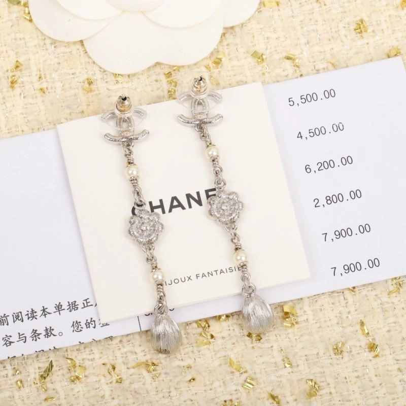 Lightweight Chanel Earrings 223896