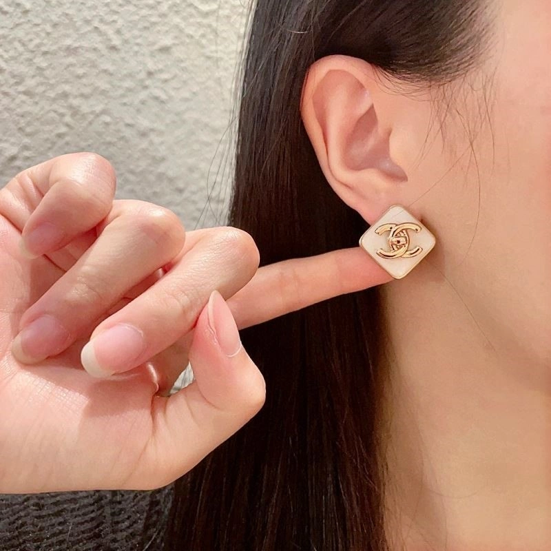 Chanel Earrings EasyMatch 223894