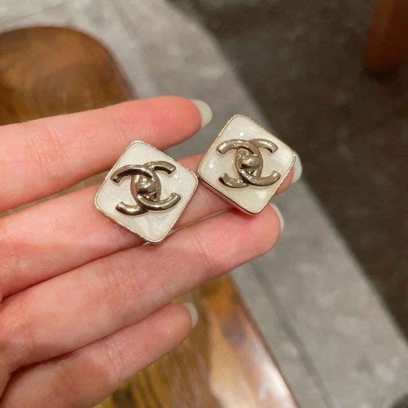 Chanel Earrings EasyMatch 223894