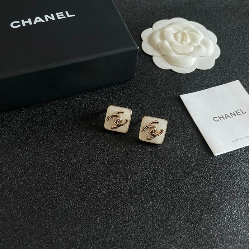 Chanel Earrings EasyMatch 223894