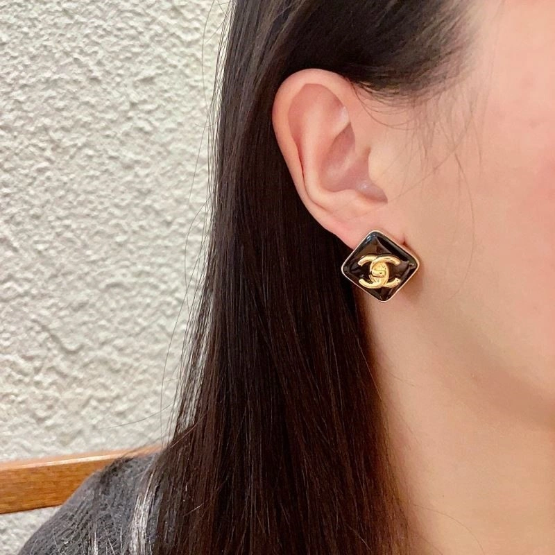 Chanel Earrings HighQuality 223898