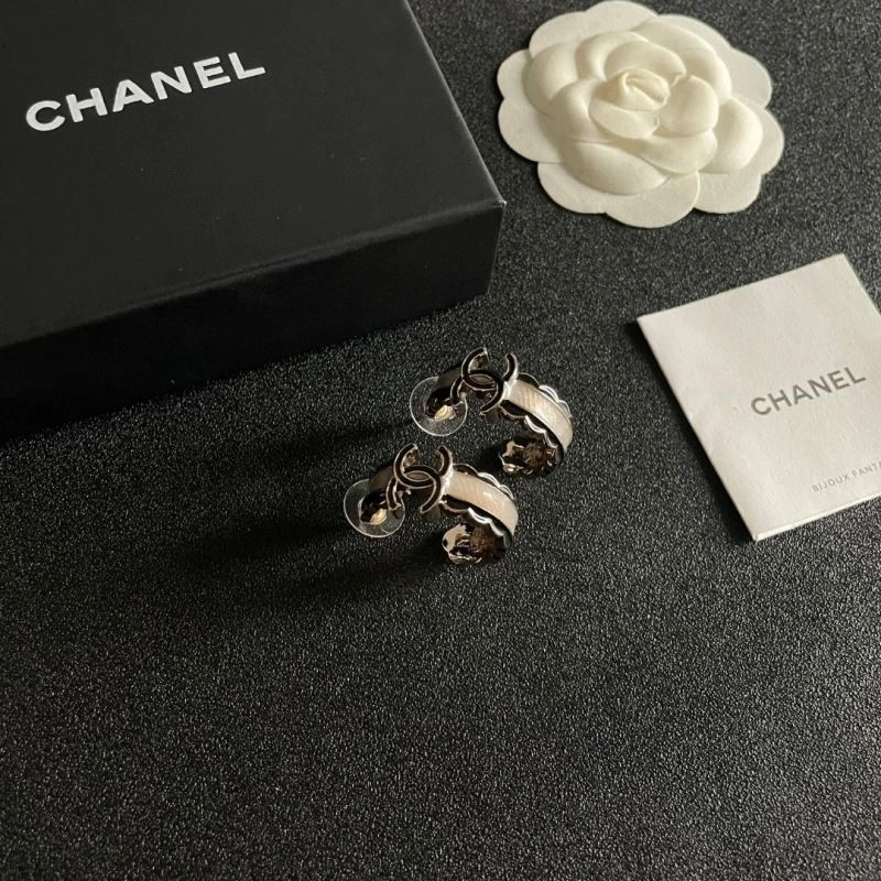 Vibrant Chanel Earrings 223882