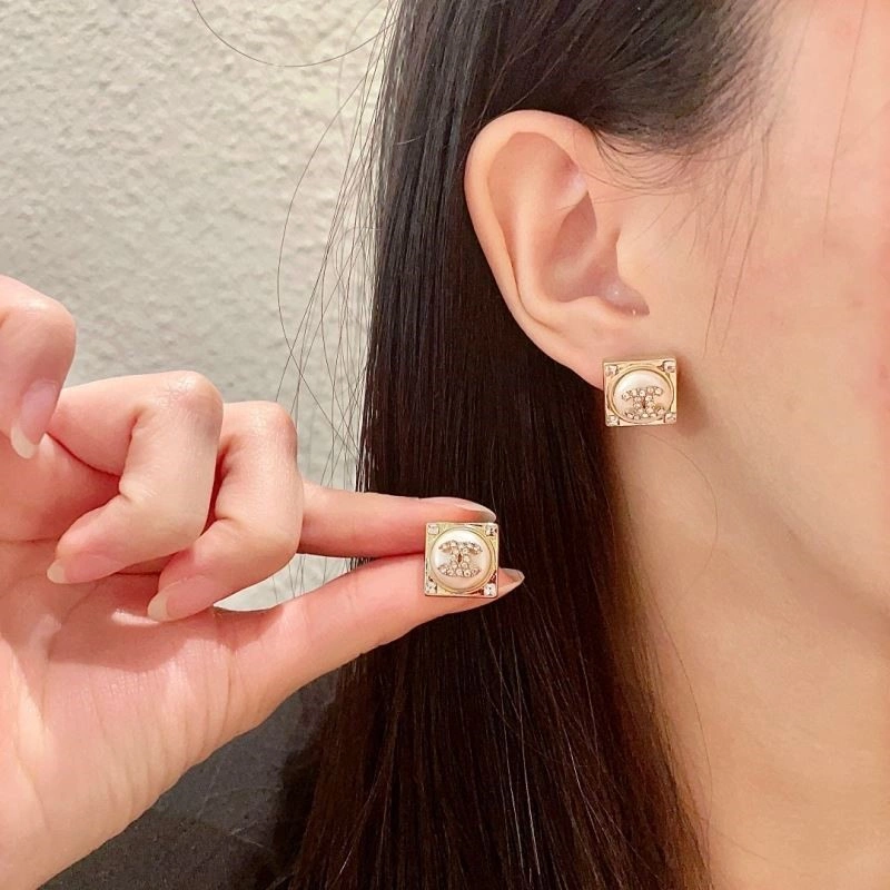Colorful Chanel Earrings 223864