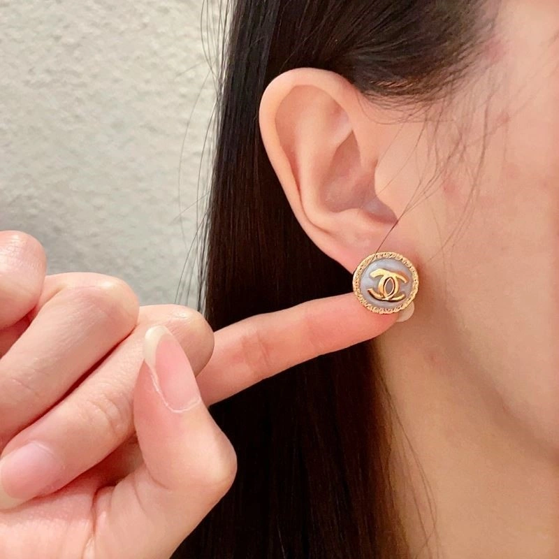 Chanel Earrings Trendsetting 223871