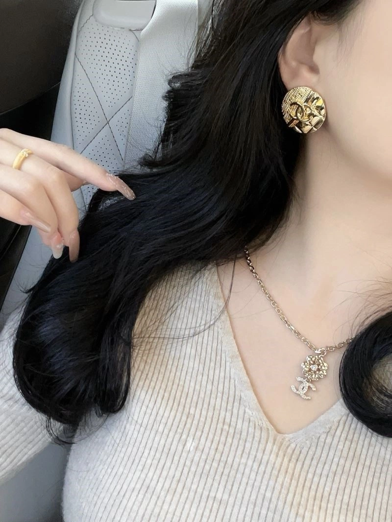 Chanel Earrings Lightweight 223873