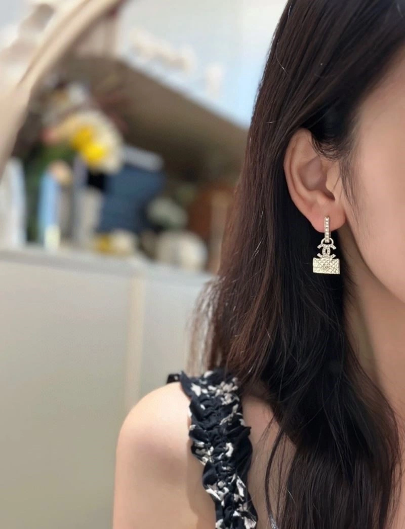 UrbanStyle Chanel Earrings 223892