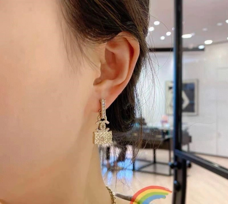 UrbanStyle Chanel Earrings 223892
