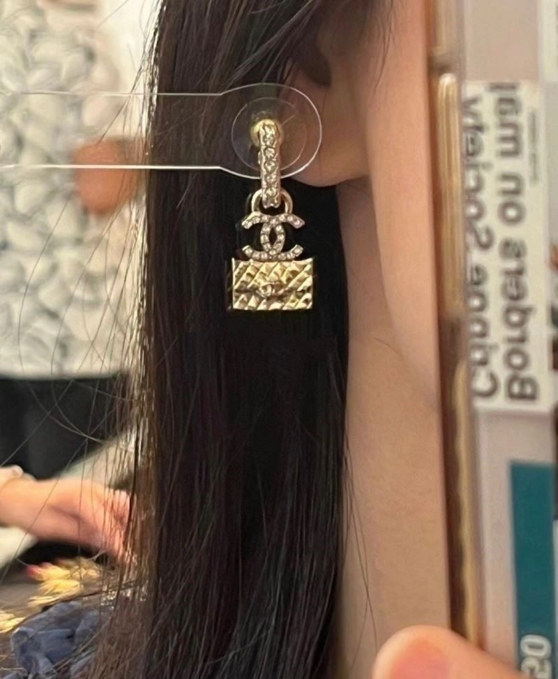 UrbanStyle Chanel Earrings 223892