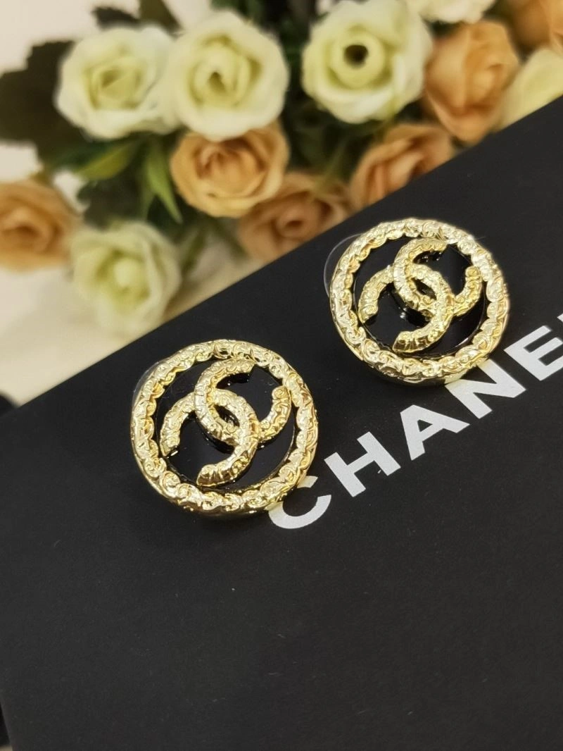 Chanel Earrings Comfortable 223844