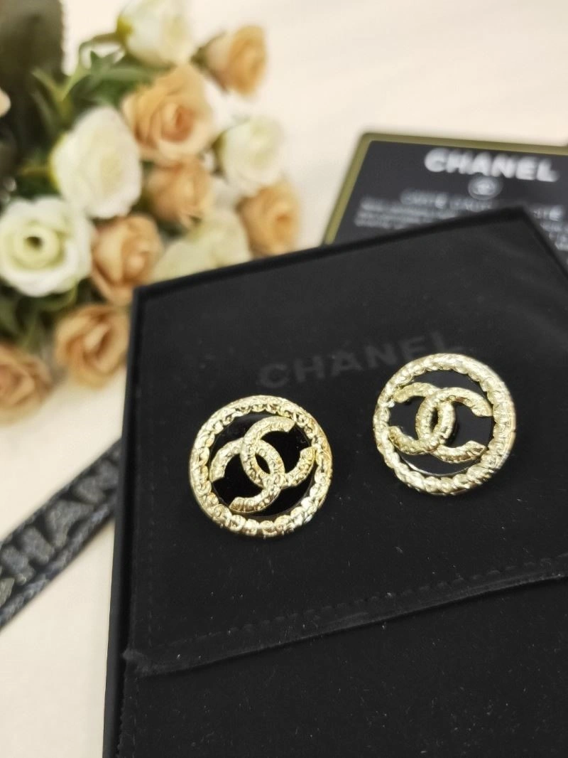 Chanel Earrings Comfortable 223844