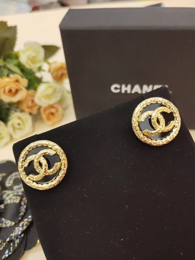 Chanel Earrings Comfortable 223844