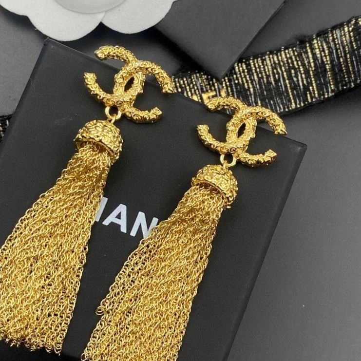 Breathable Chanel Earrings 223851